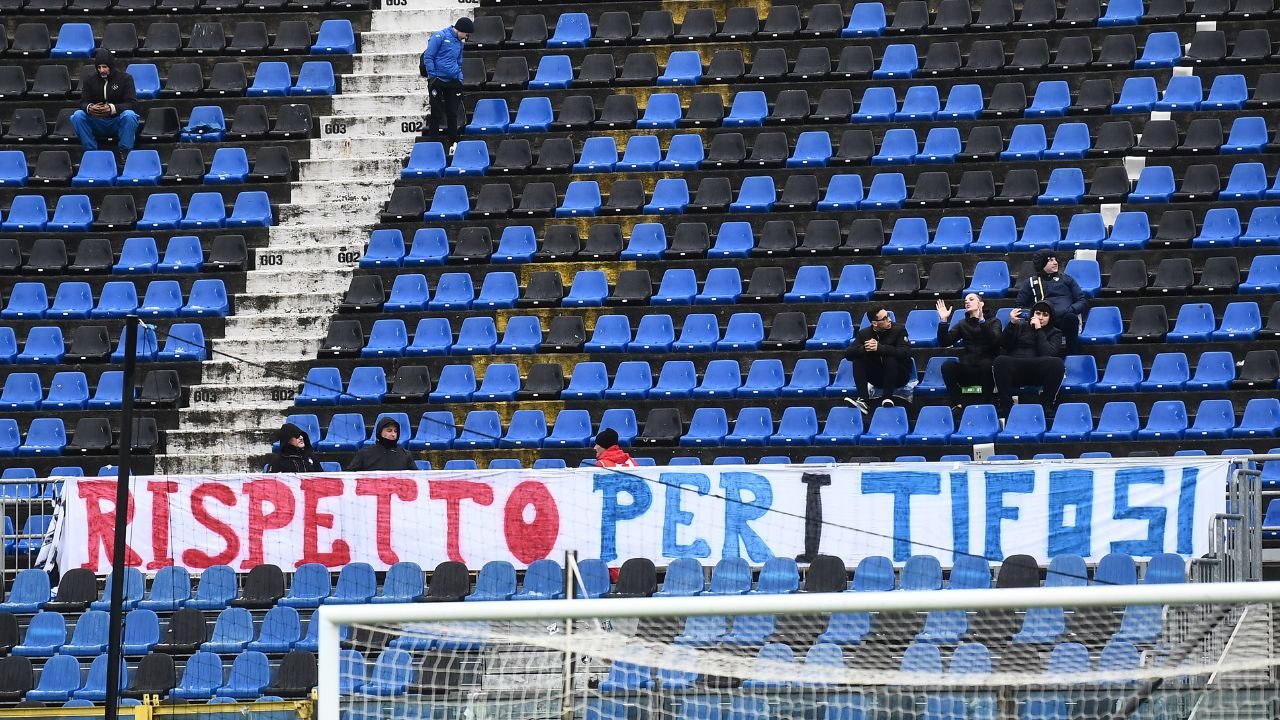 I tifosi dell'Atalanta protestano contro l'aumento dei prezzi dazn