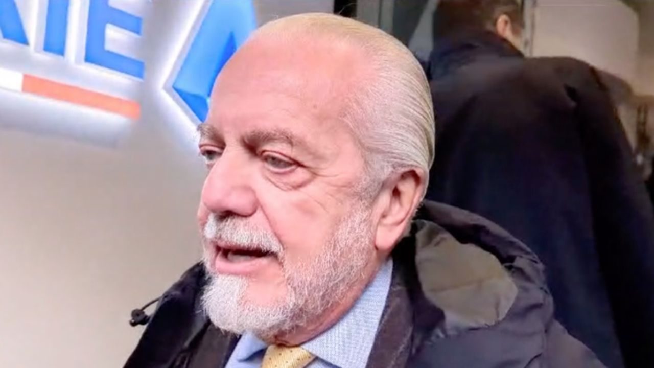 Napoli De Laurentiis realista: Kvaratskhelia via, sostituto già in rosa